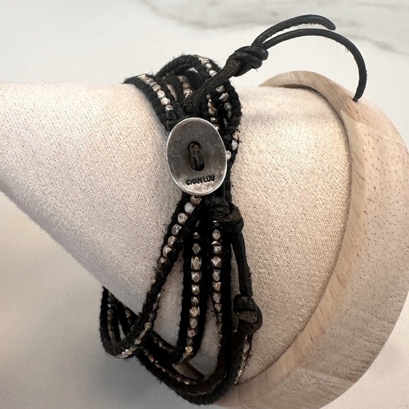 Chan Luu Black Leather Long Wrap Bracelet w/ Antique Silver Oval Button Closure - Picture 7 of 14
